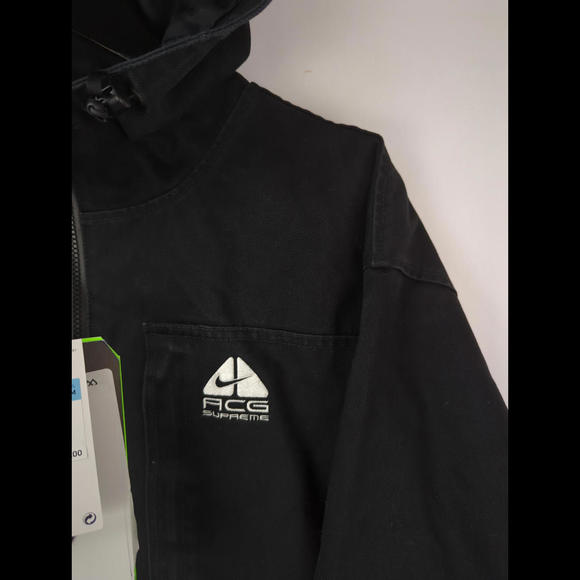 [SOLD] NWT SUPREME x NIKE ACG Men's Sz M Black Denim Pullover DO7198-010 AW22 - Picture 2 of 9